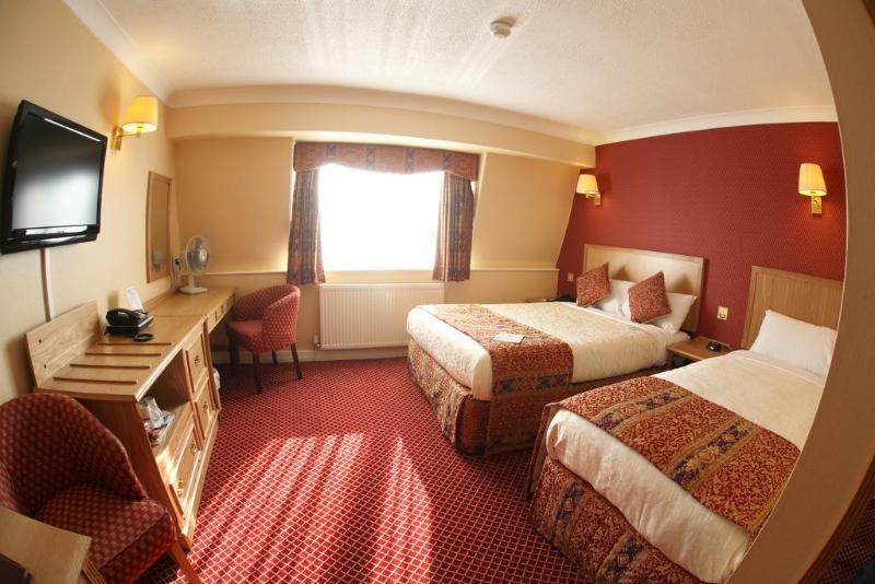 Carlton Park Hotel Rotherham Room photo